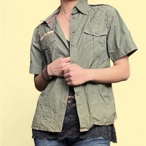 NWOT Vintage Pepe London Button Up Shirt